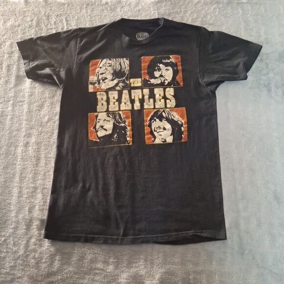 The Beatles Other - Apple Corps The Beatles Short Sleeve Cotton Graphic T-Shirt Black Size Medium